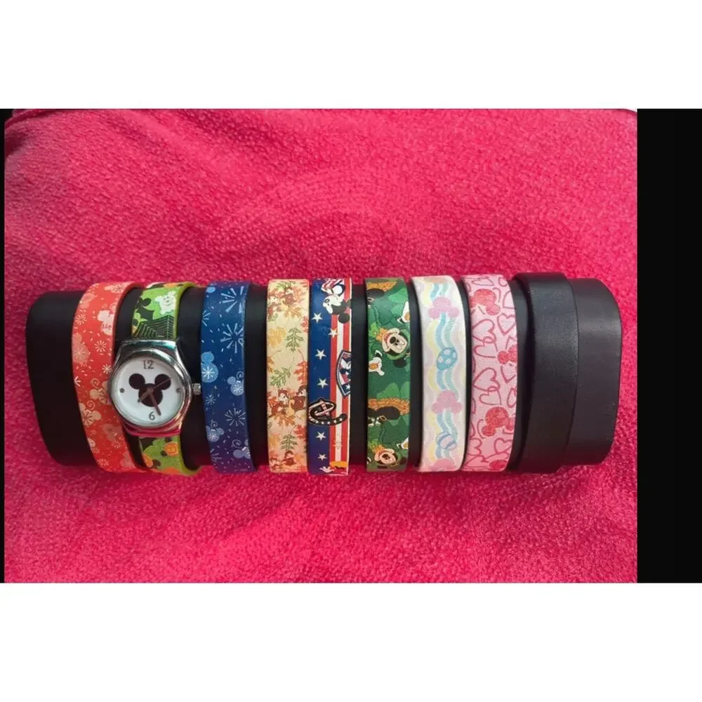 Disney Vintage Seasonal Watch Set w/ Several Bands